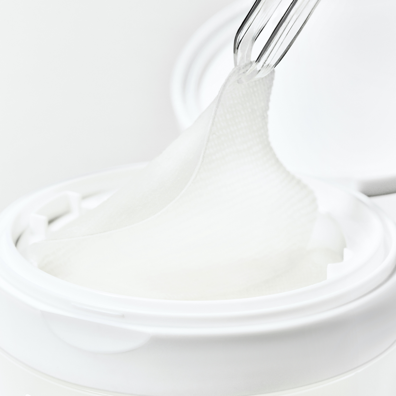 Madagascar Centella Tone Brightening Dark Spot Ampoule Pad - Pads Λάμψης για Κηλίδες & Ομοιόμορφο Τόνο