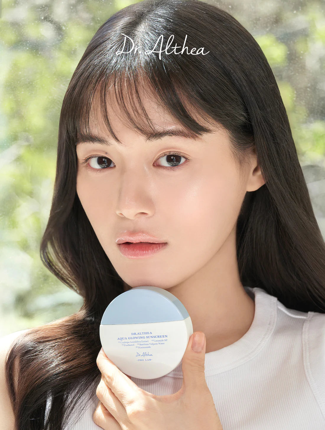 Aqua Glowing Sunscreen SPF50+ PA++++